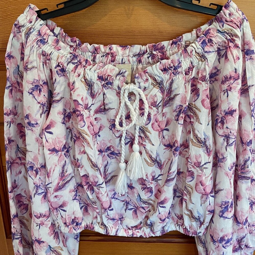 Better Unsaid Off The Shiulder Cropped Blouse - size M - NWOT